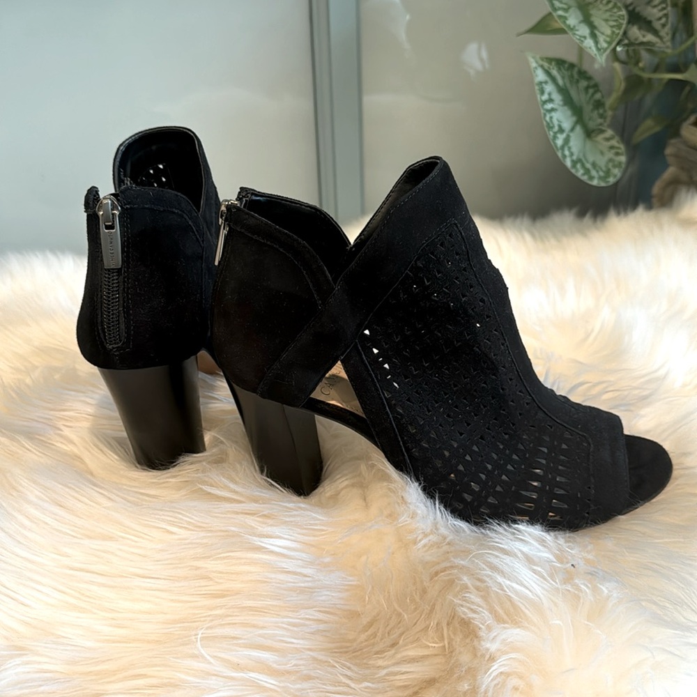 Vince Camuto Cranita Peep Toe Booties Black Suede Size 8M